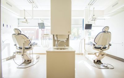 Cum au depășit stomatologii din Cluj această perioadă și ce cabinete sunt deschise